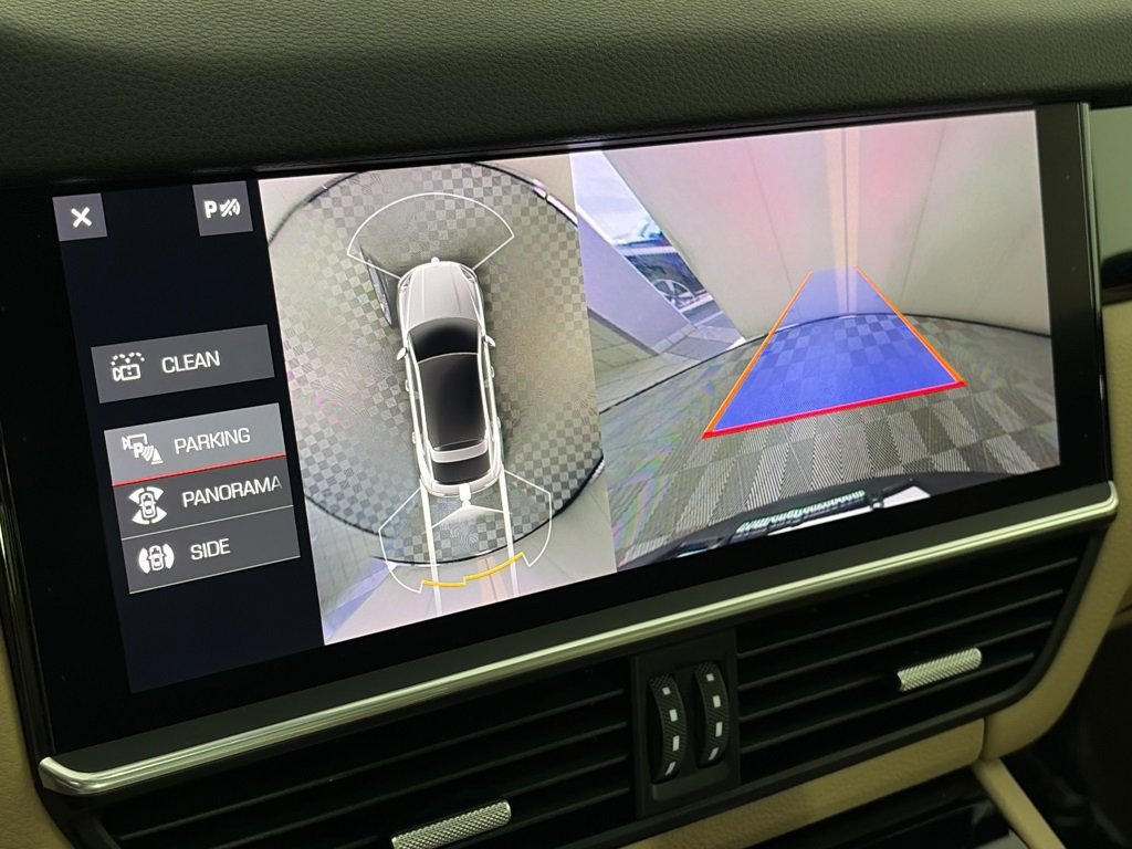 Used 2021 Porsche Cayenne S image 20
