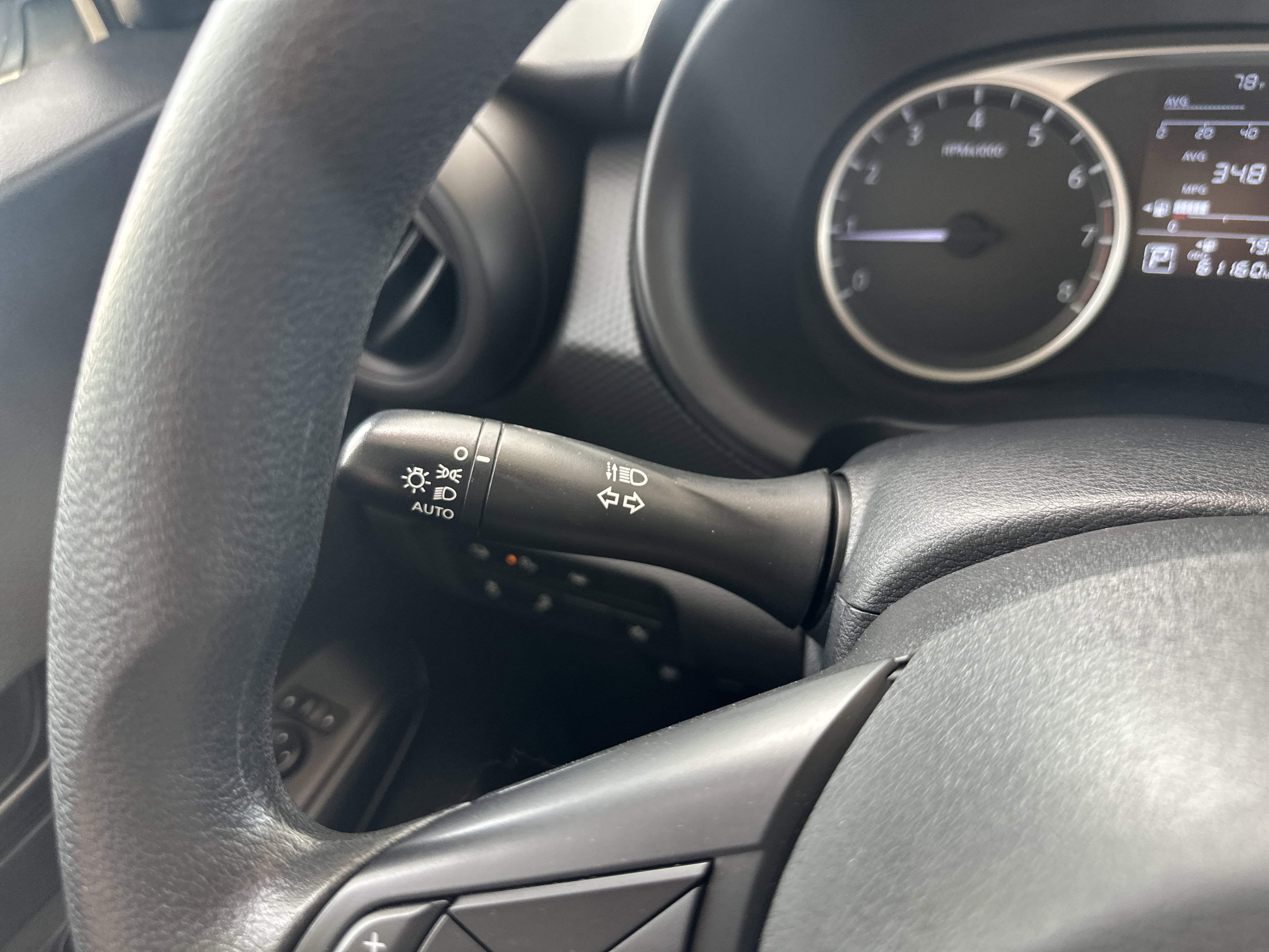 Used 2022 Nissan Kicks S FWD image 25