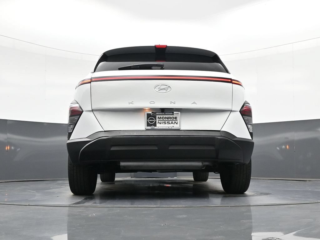 Used 2025 Hyundai Kona SEL FWD image 21
