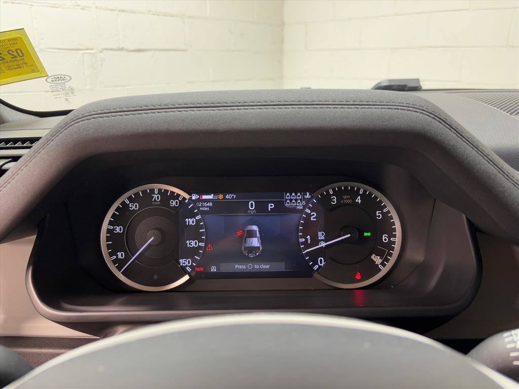 Used 2023 Land Rover Defender 130 SE image 17
