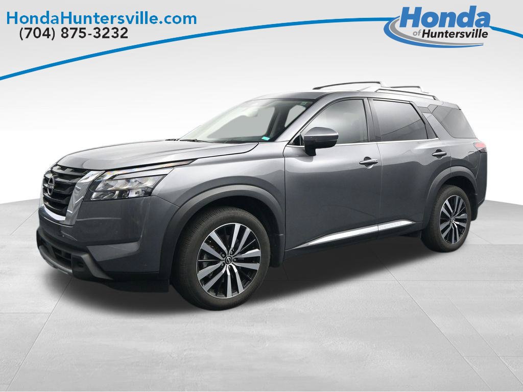 Used 2025 Nissan Pathfinder Platinum AWD/4WD image 8