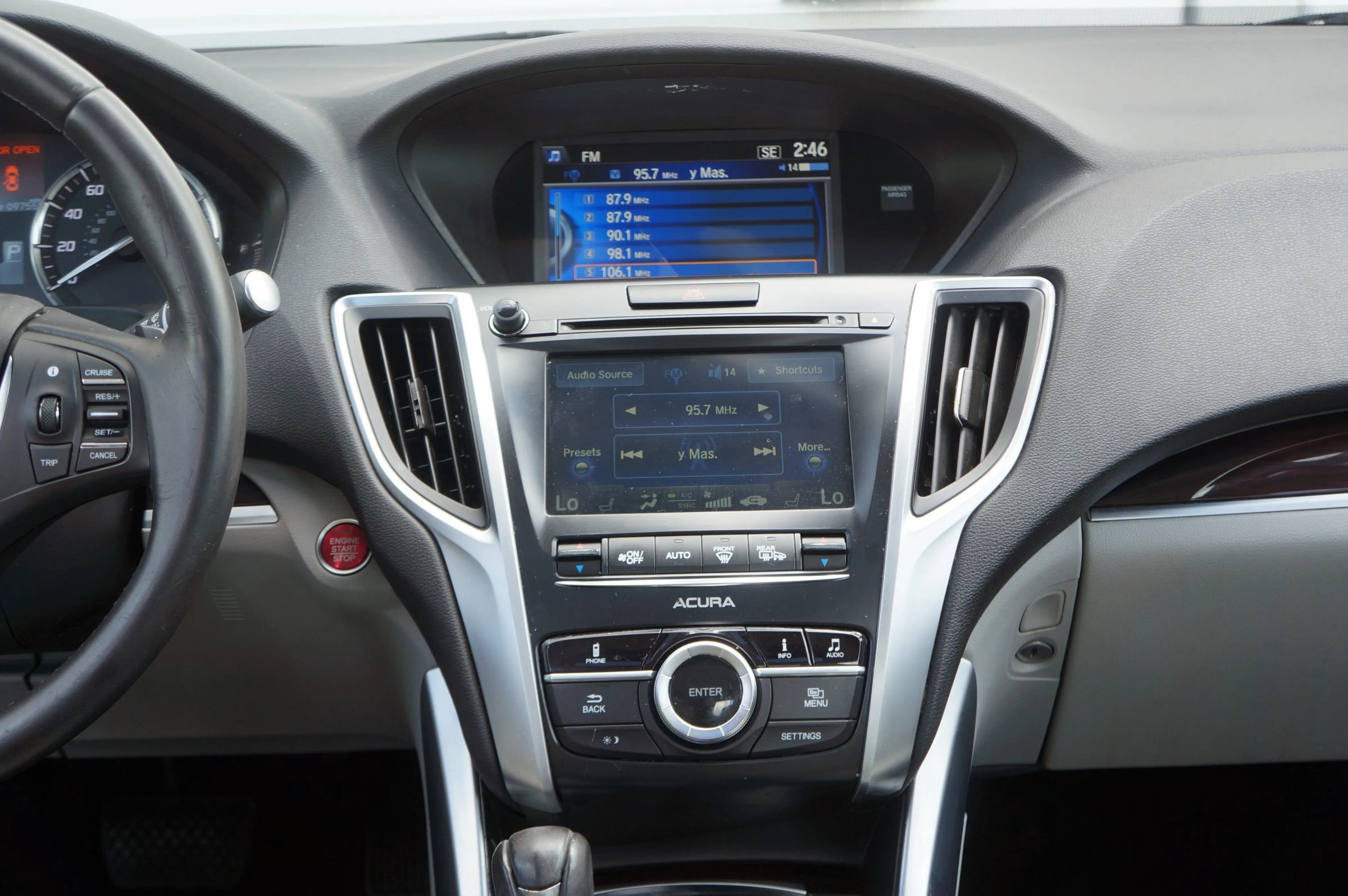 Used 2016 Acura TLX image 35