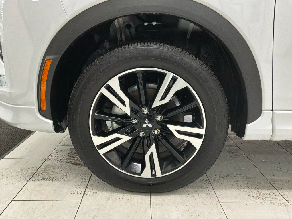 New 2025 Mitsubishi Eclipse Cross SEL AWD/4WD image 14