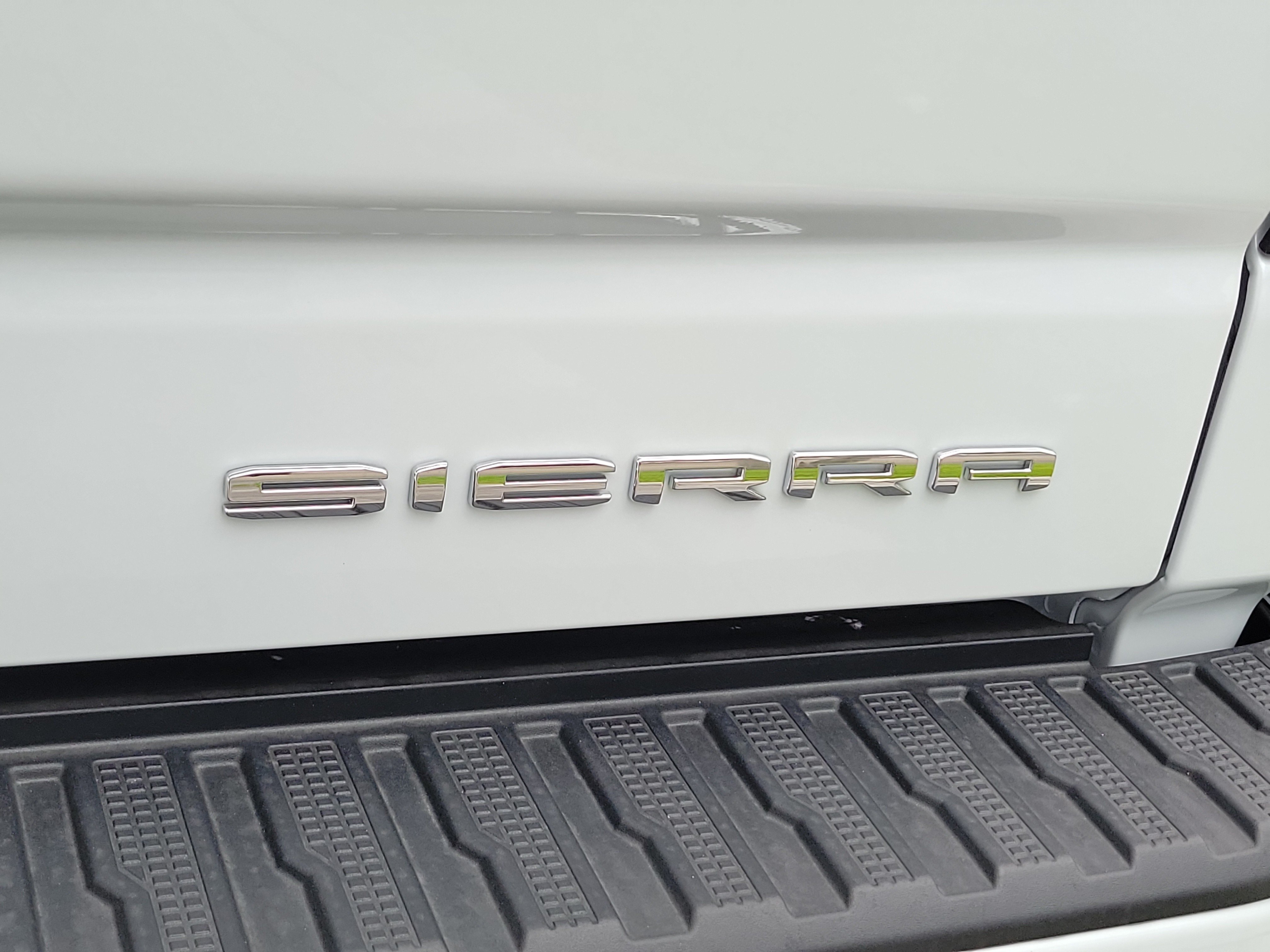 New 2026 GMC Sierra 1500 Denali w/ Denali Reserve Package AWD/4WD image 8