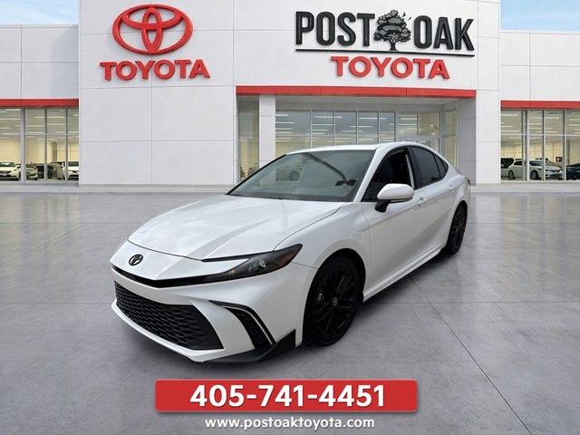 Used 2025 Toyota Camry SE w/ Multimedia Upgrade Package