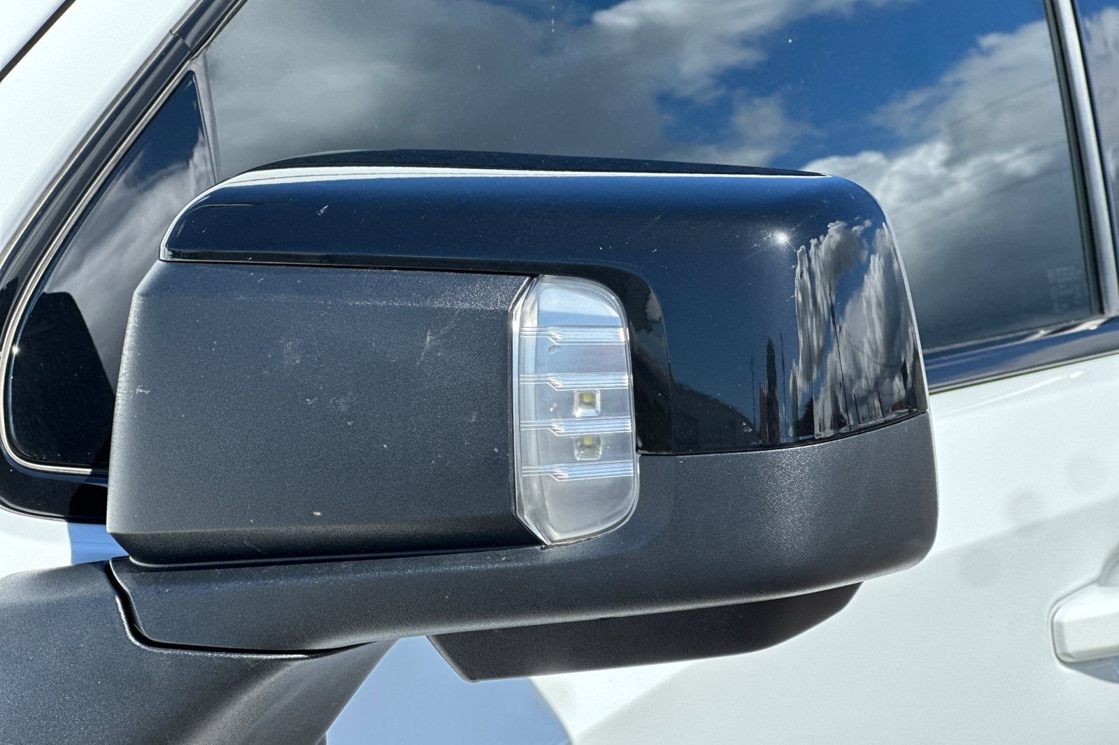 Used 2025 GMC Sierra 1500 AT4 w/ AT4 Premium Package AWD/4WD image 51