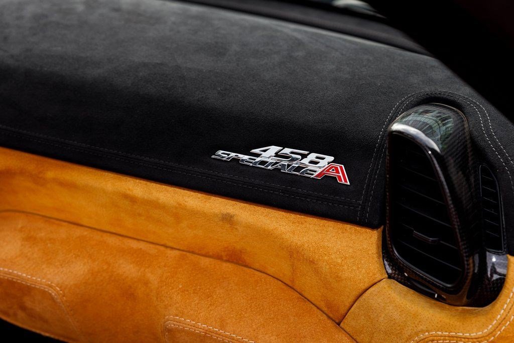 Used 2015 Ferrari 458 Speciale A image 36