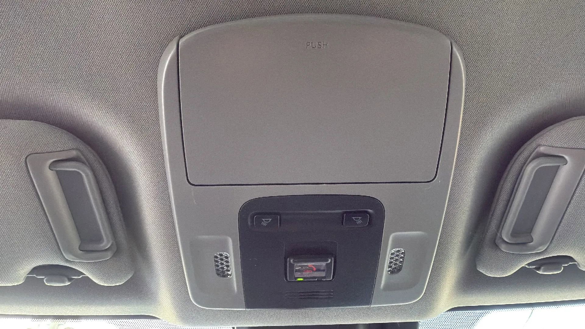 Used 2020 Toyota Camry LE image 21