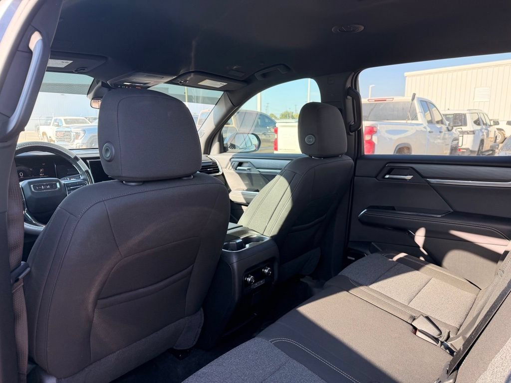 Used 2025 GMC Acadia Elevation FWD image 8