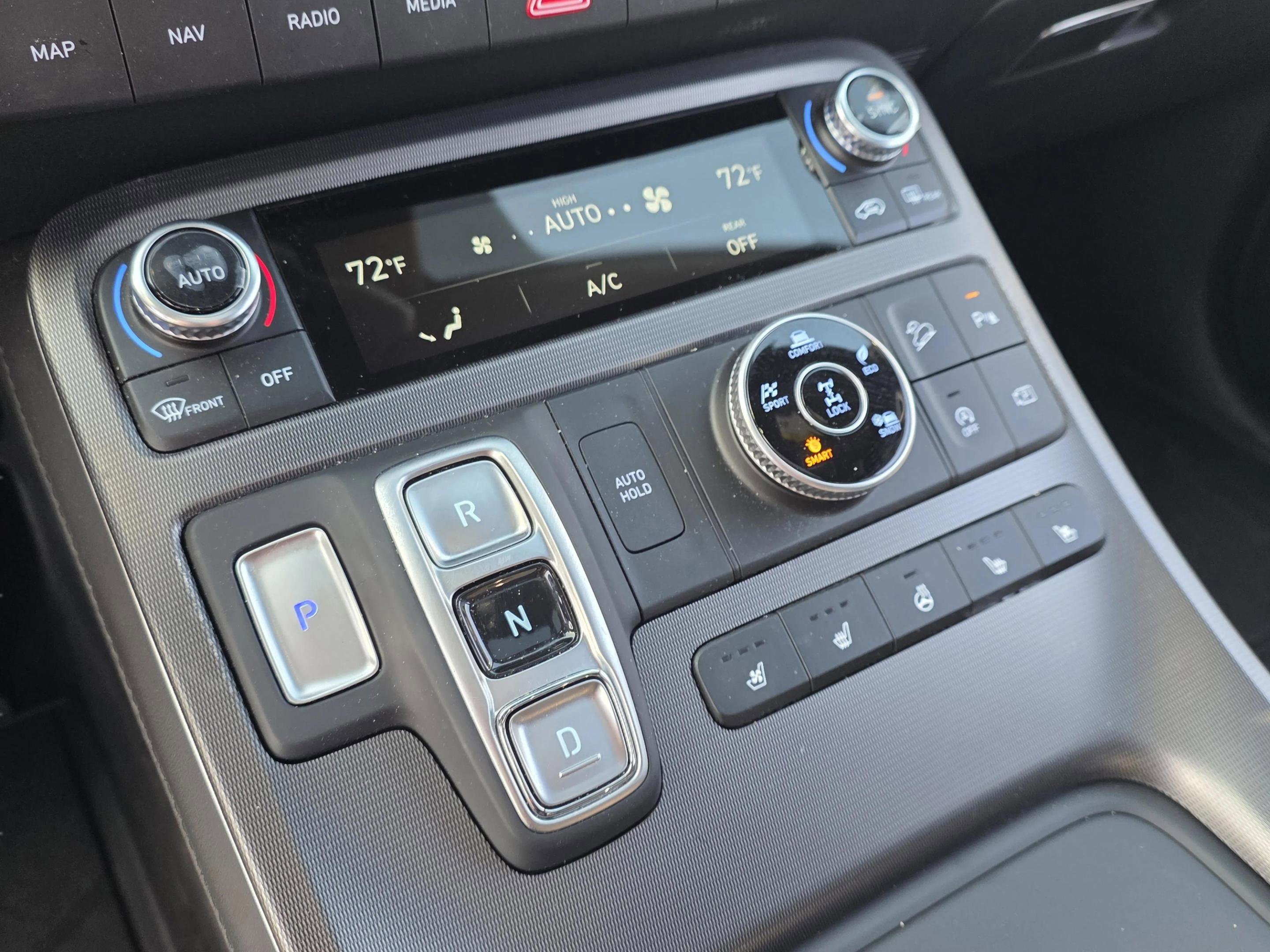 Used 2024 Hyundai Palisade Calligraphy image 21