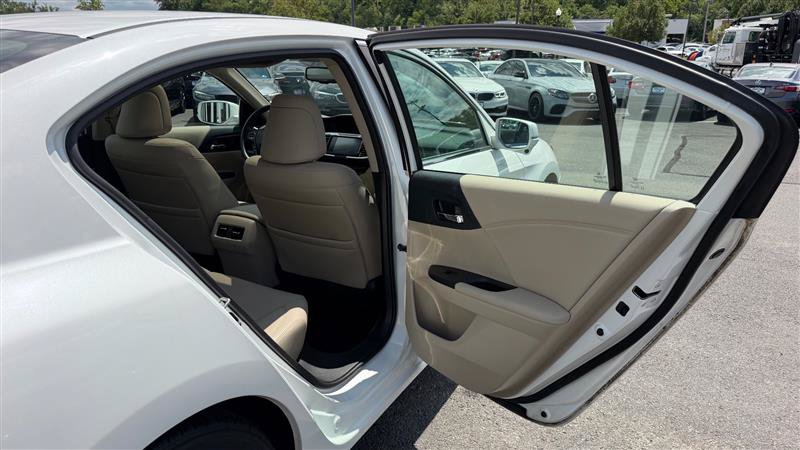 Used 2016 Honda Accord EX-L image 35