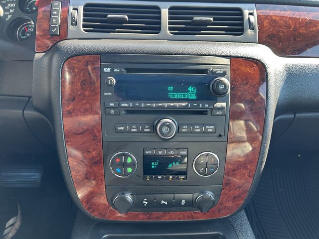 Used 2012 Chevrolet Suburban LT image 18