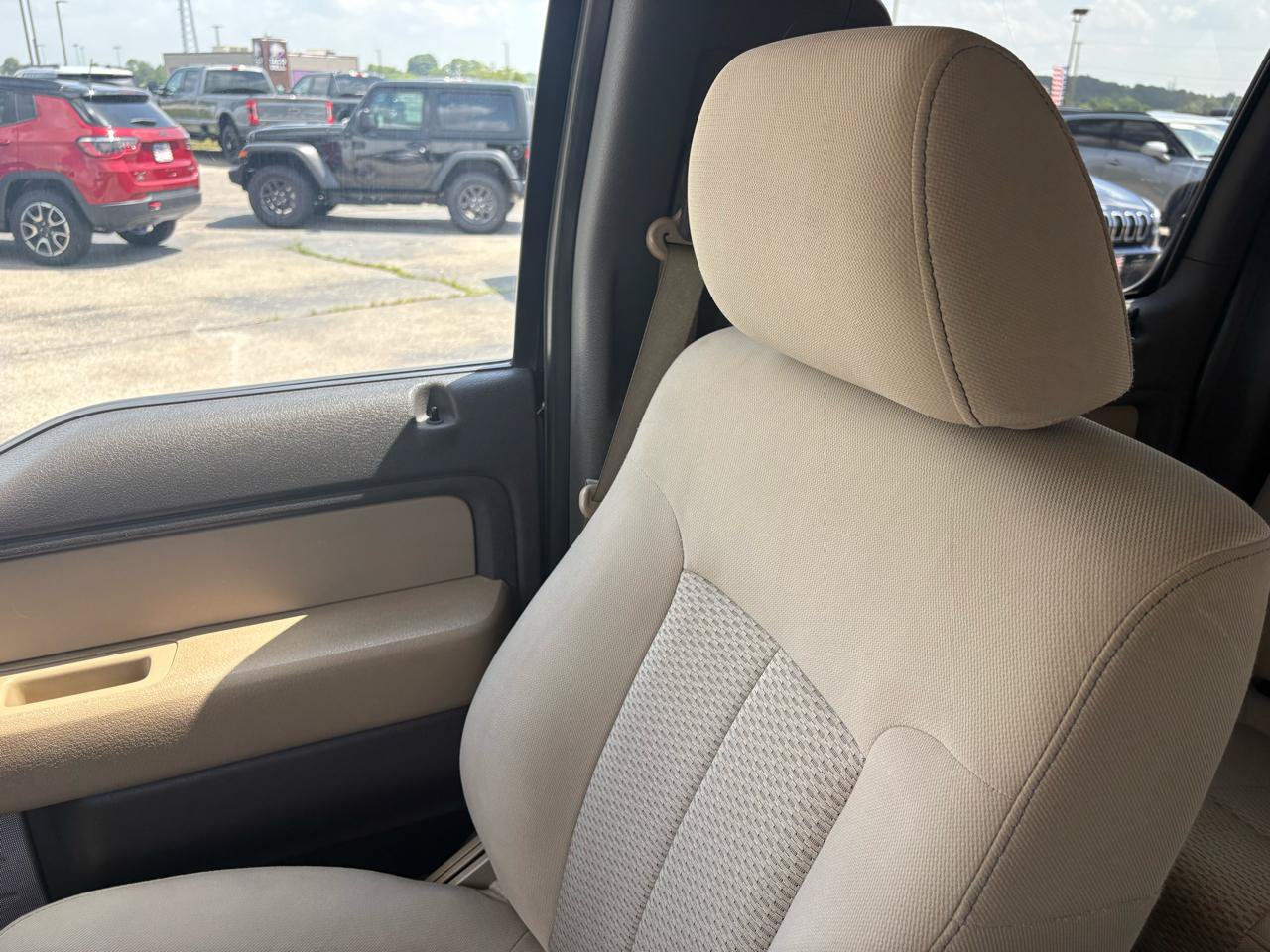Used 2010 Ford F150 XLT AWD/4WD image 25