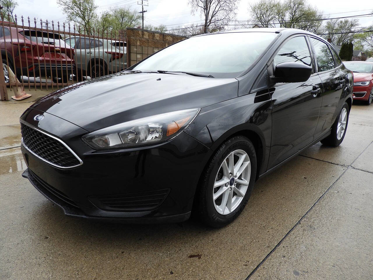 Used 2018 Ford Focus SE image 4