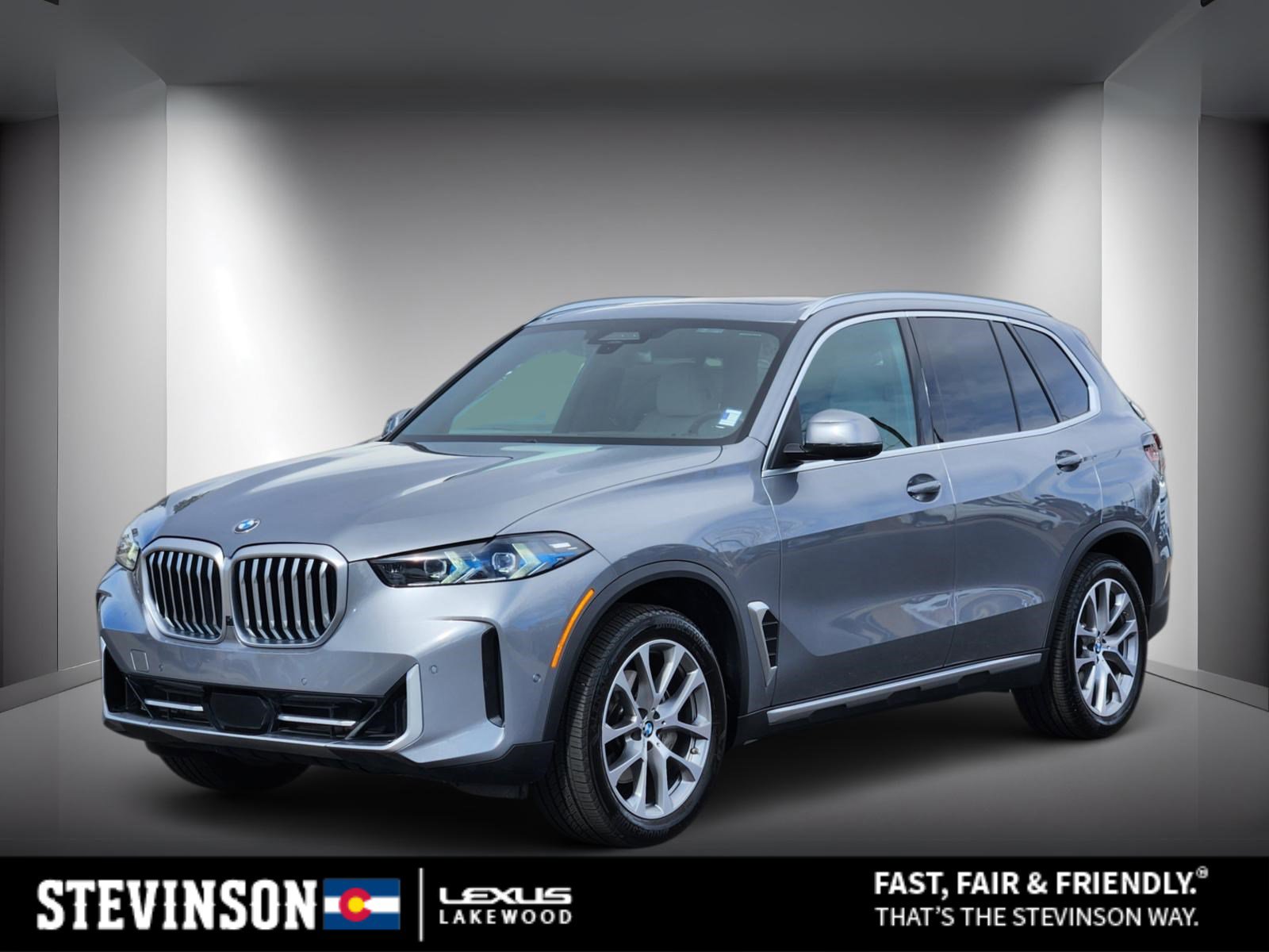 Used 2025 BMW X5 xDrive40i w/ Executive Package image 1