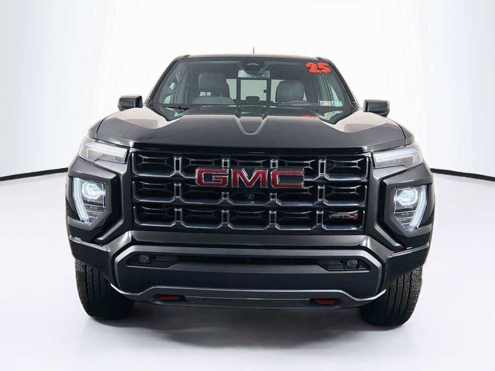 Used 2025 GMC Canyon AT4 w/ Technology Plus Package AWD/4WD image 6