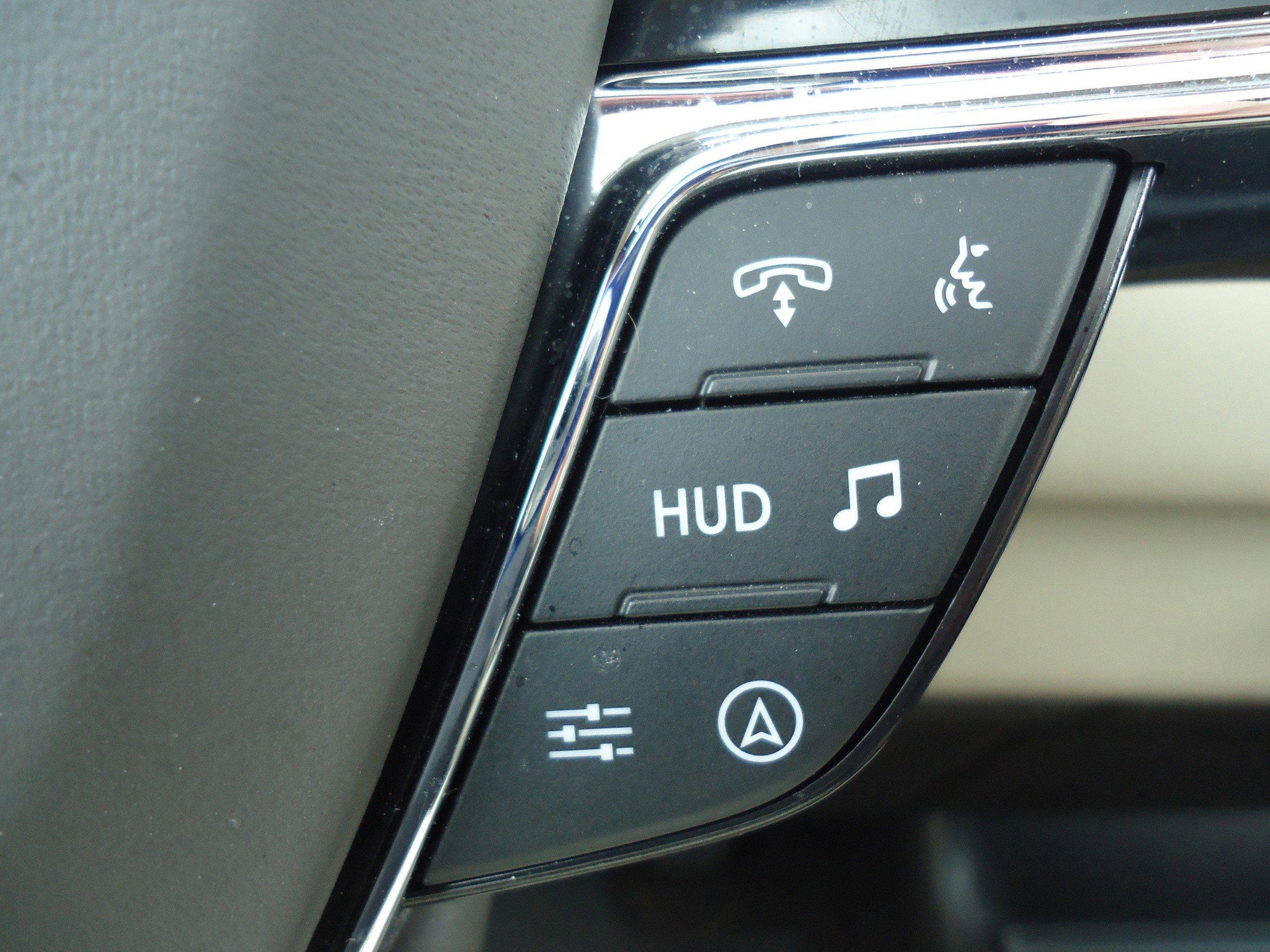 Certified 2024 Lincoln Navigator Reserve AWD/4WD image 25