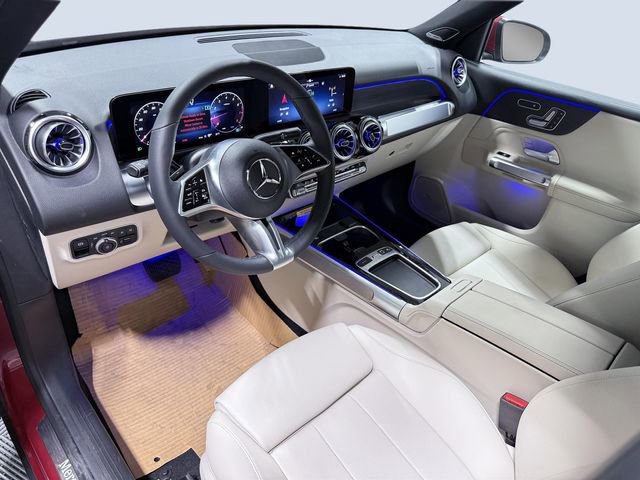 Used 2025 Mercedes-Benz GLB 250 4MATIC image 5