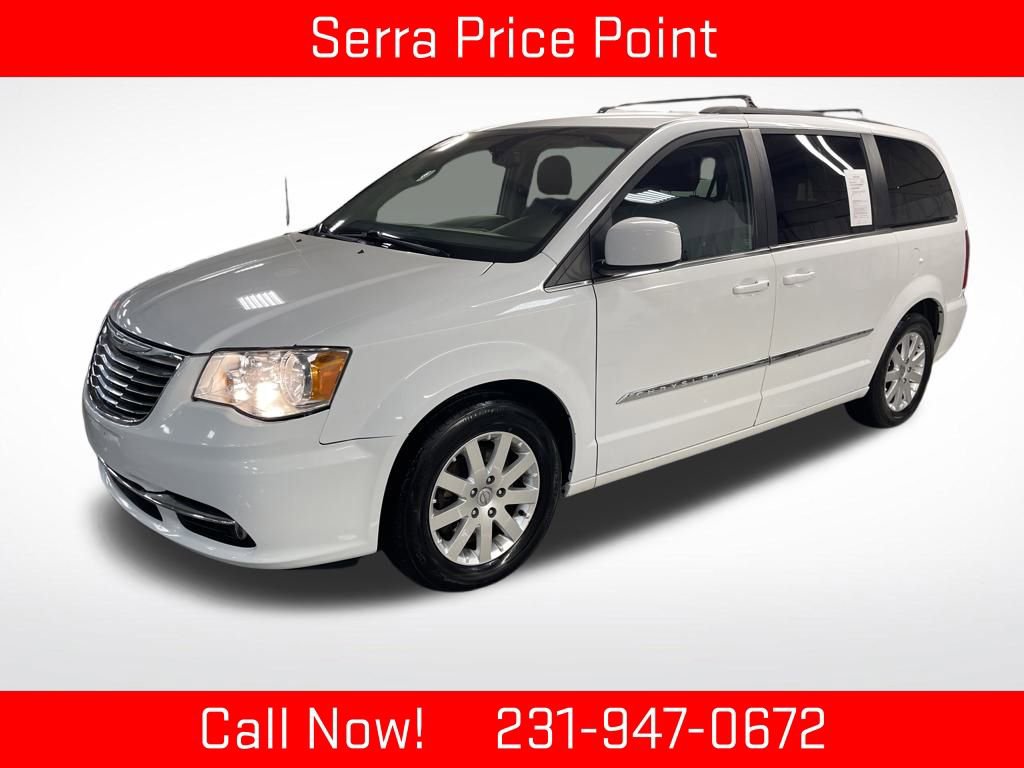 Used 2016 Chrysler Town & Country Touring image 1