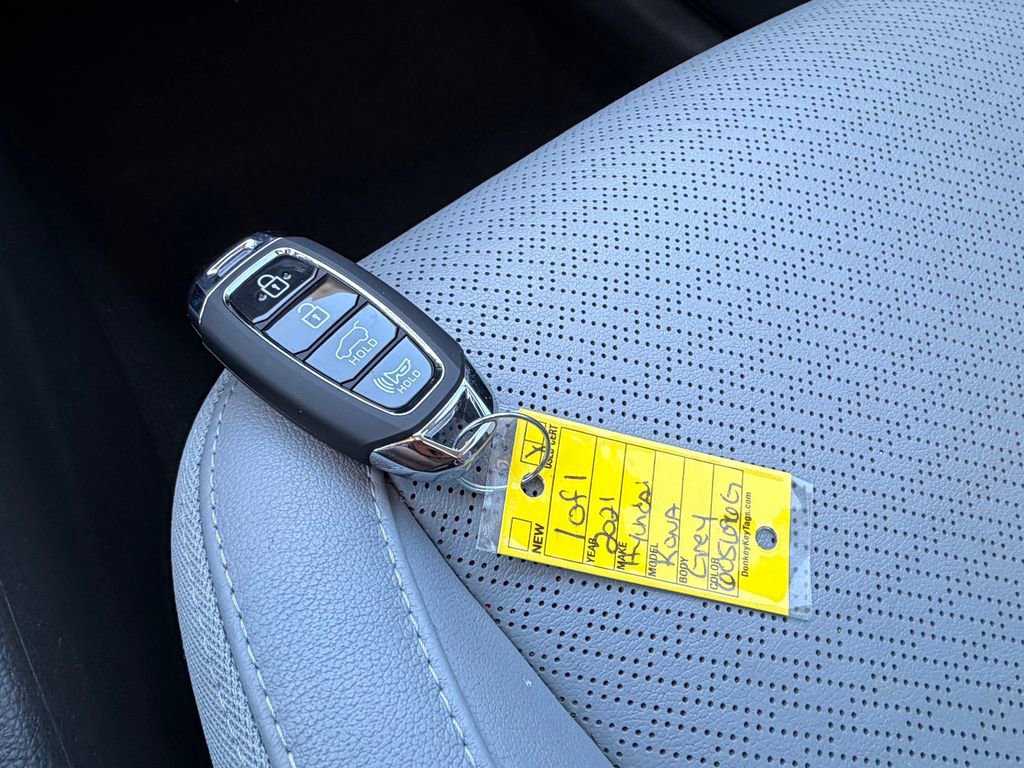 Used 2021 Hyundai Kona Limited image 28