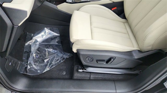 Used 2025 Audi Q6 e-tron Premium Plus w/ Premium Plus image 33