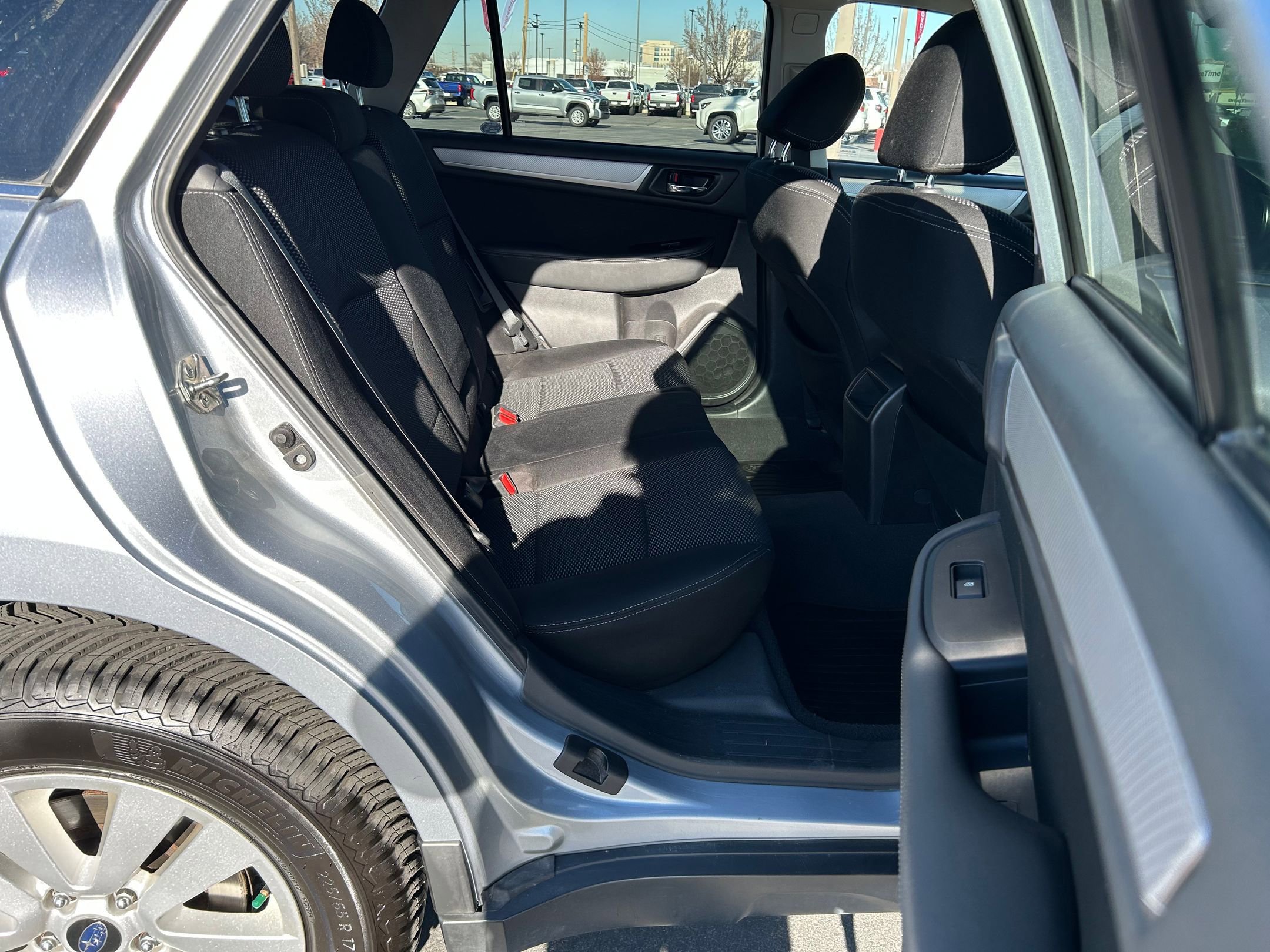 Used 2016 Subaru Outback 2.5i Premium image 26