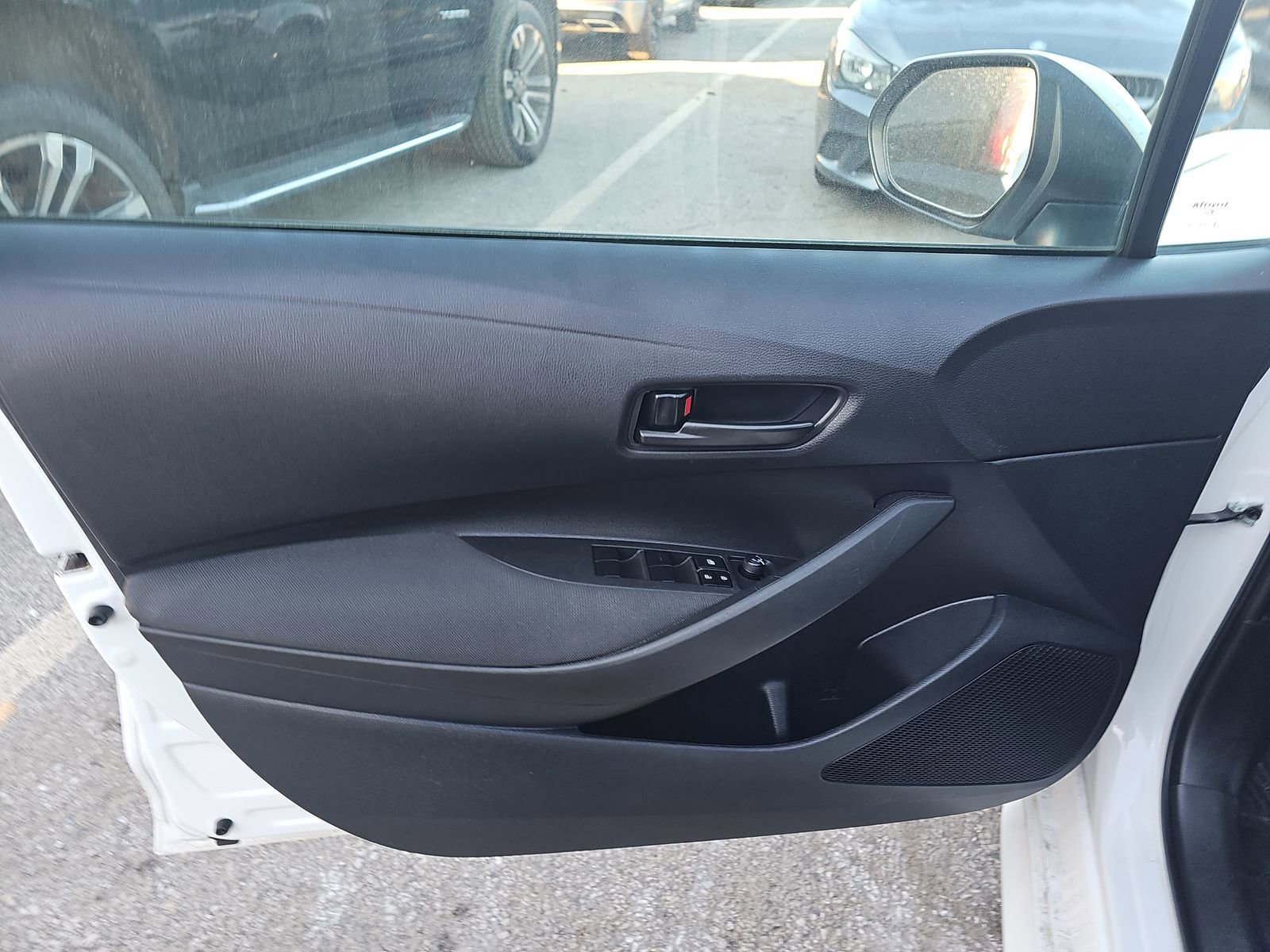 Used 2024 Toyota Corolla LE FWD image 16