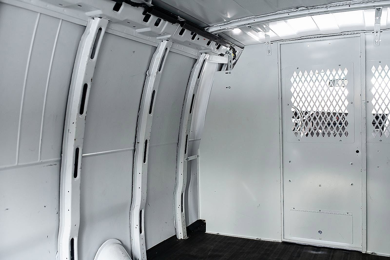 Certified 2022 Chevrolet Express 2500 Extended w/ Driver Convenience Package image 30