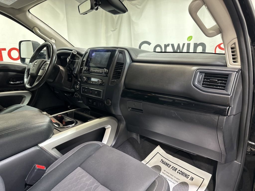 Used 2024 Nissan Titan SV w/ SV Convenience Package image 13