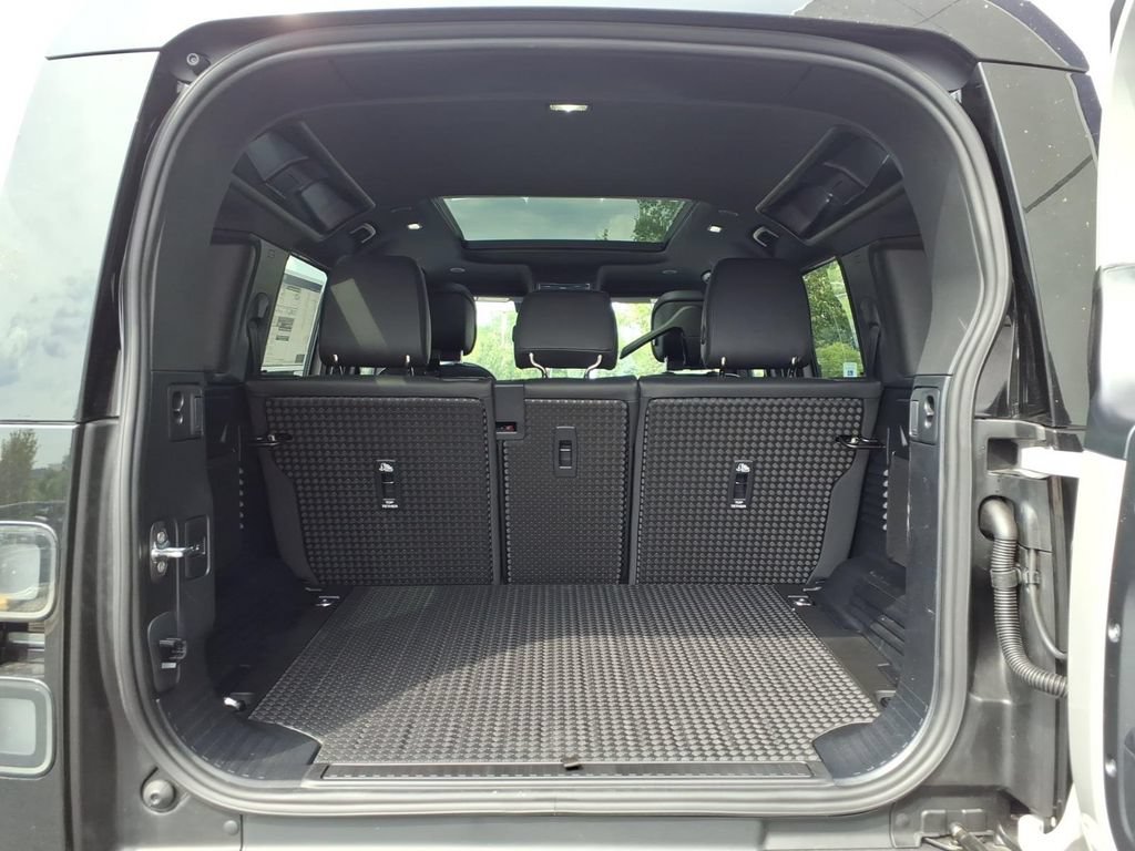 New 2026 Land Rover Defender 110 S AWD/4WD image 26