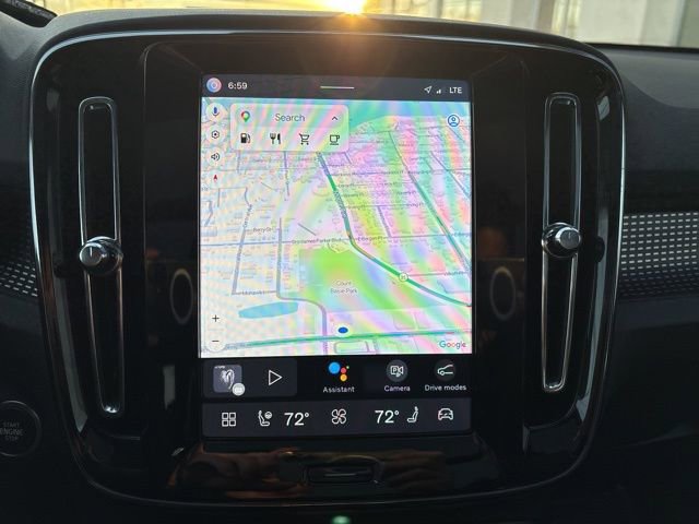 Used 2025 Volvo XC40 B5 Plus AWD/4WD image 24