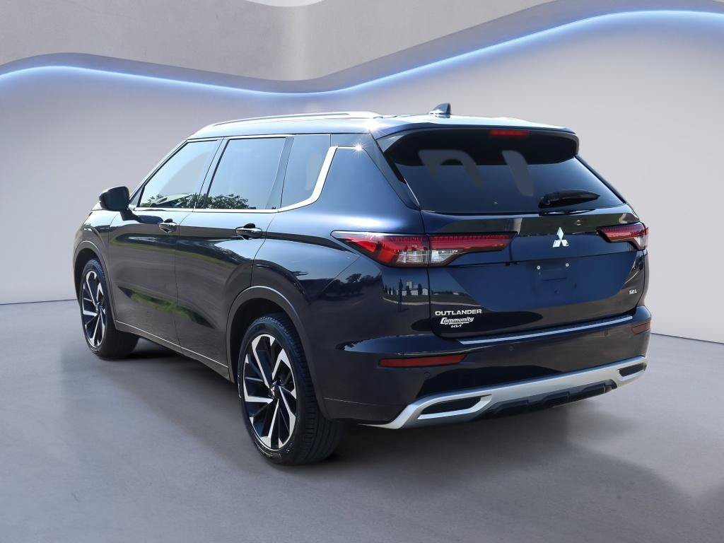Used 2022 Mitsubishi Outlander SEL AWD/4WD image 4