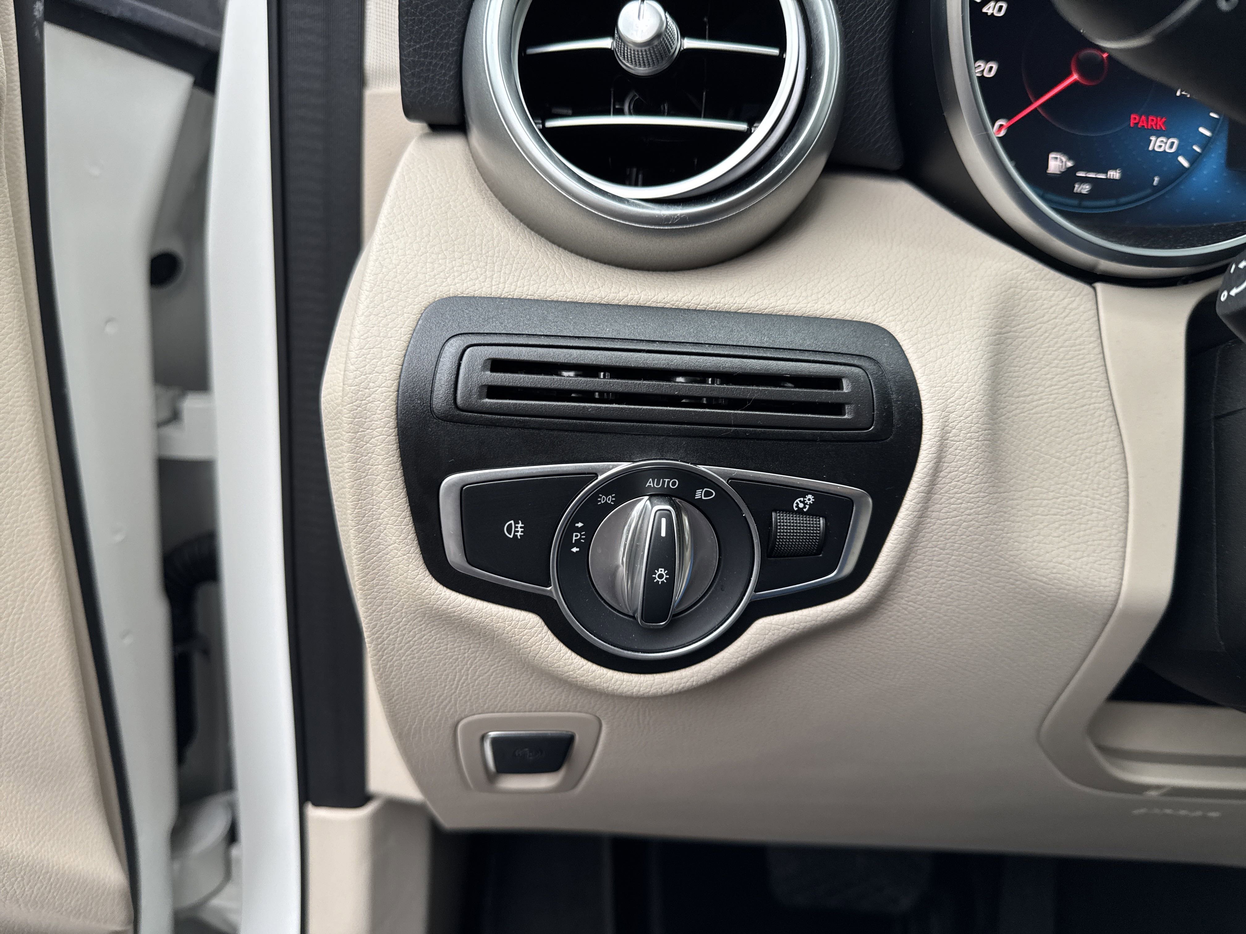 Certified 2022 Mercedes-Benz GLC 300 4MATIC image 16