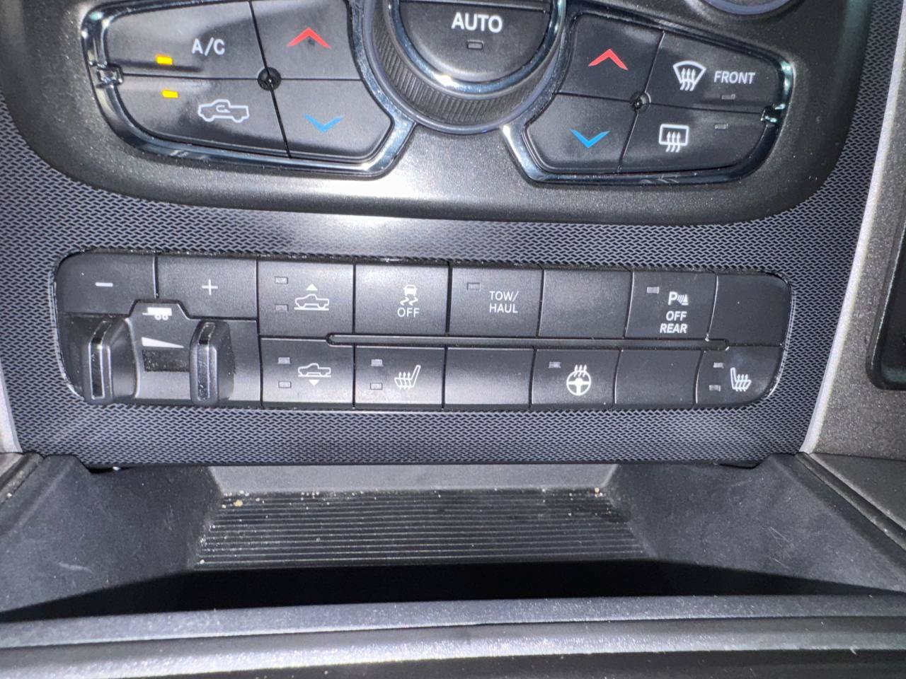 Used 2018 RAM 1500 Rebel w/ Luxury Group AWD/4WD image 28