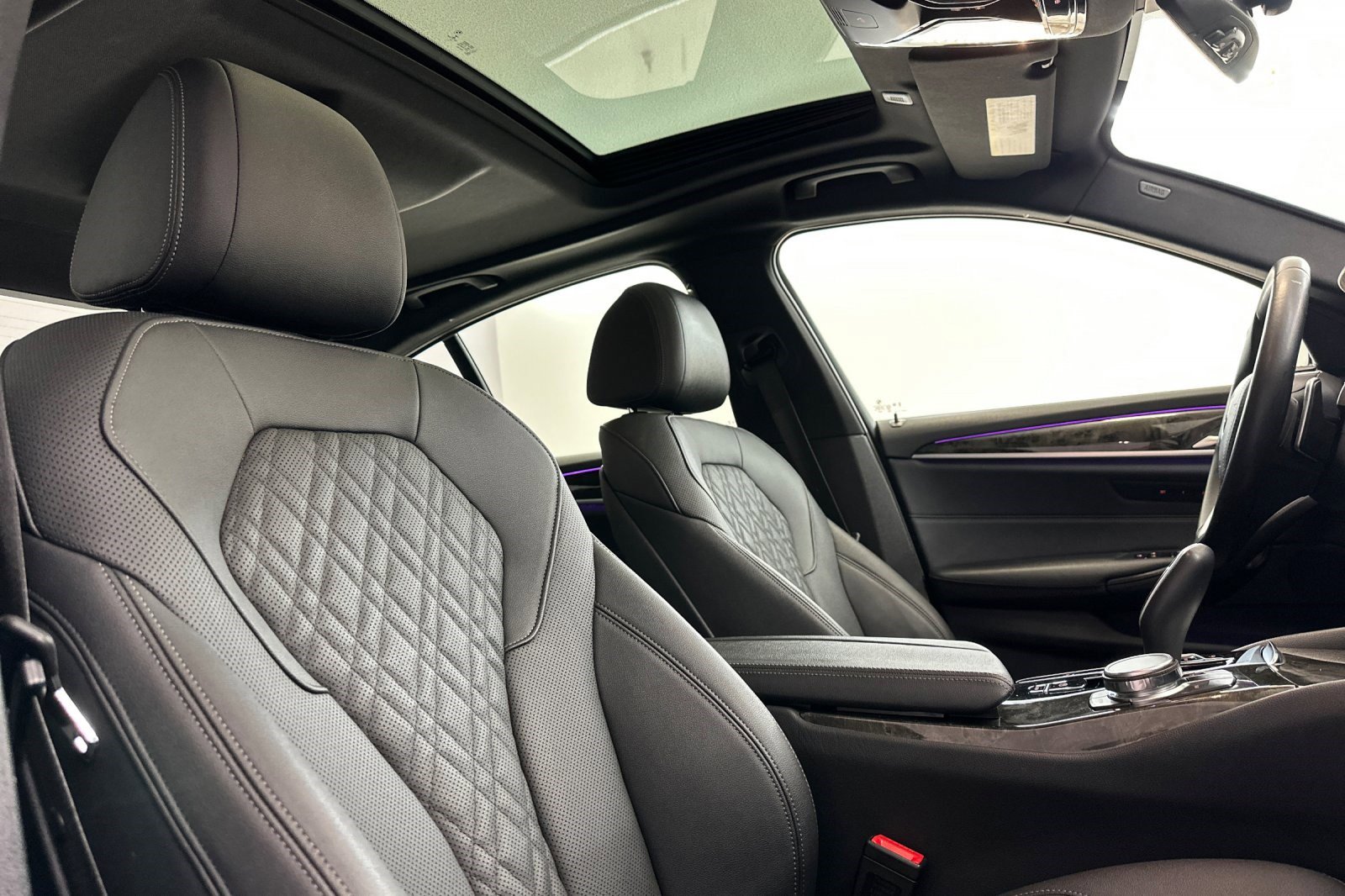 Certified 2023 BMW 530i w/ Convenience Package image 31