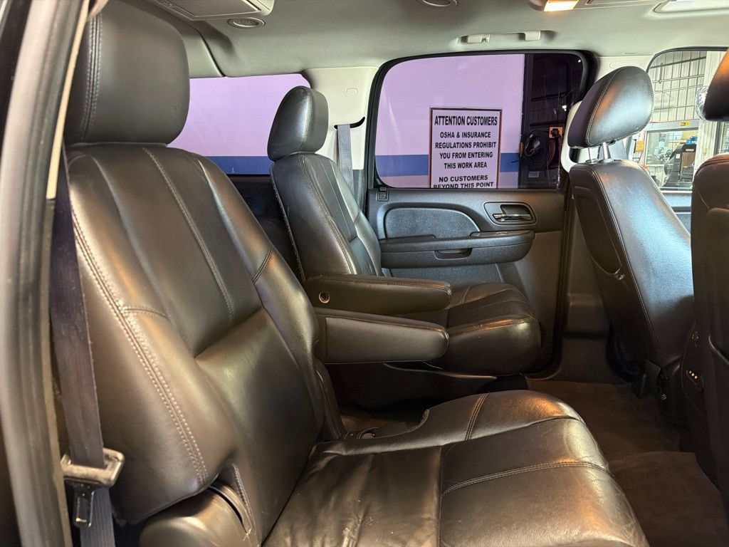 Used 2011 Chevrolet Suburban LT AWD/4WD image 30