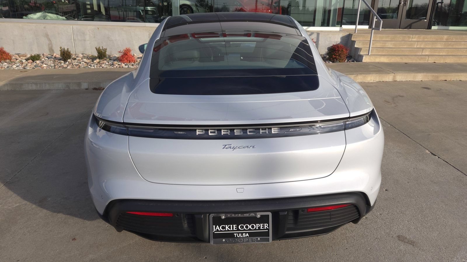 Used 2025 Porsche Taycan RWD image 6