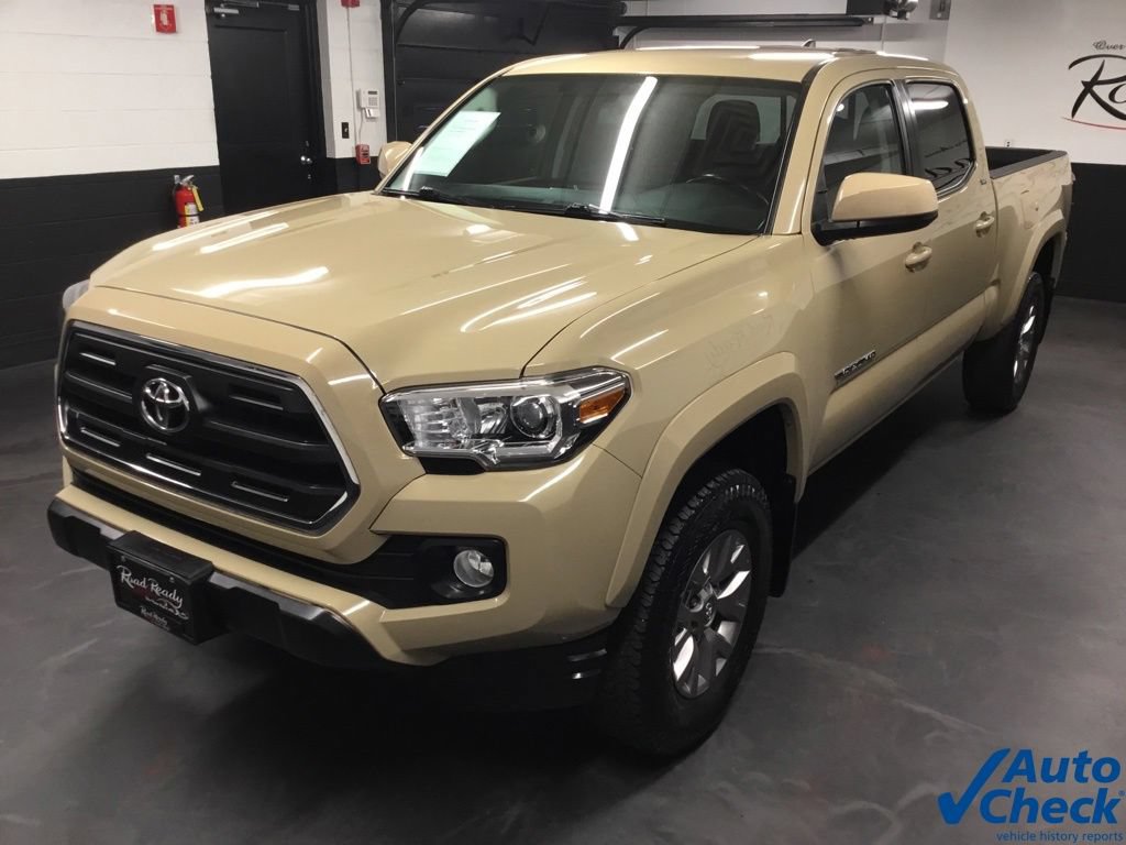 Used 2016 Toyota Tacoma SR5 w/ SR5 Appearance Package (SN) AWD/4WD image 6