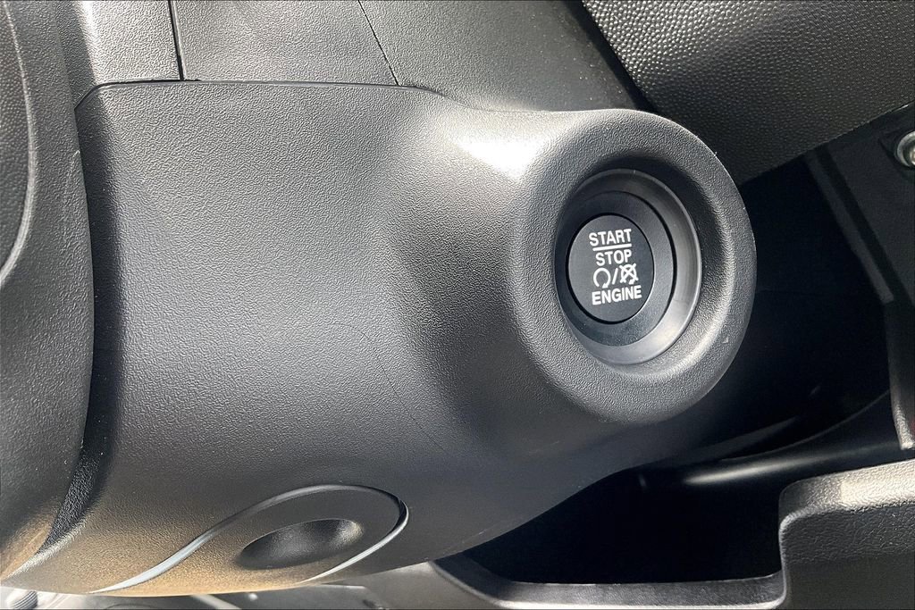 New 2024 RAM ProMaster 2500 w/ Convenience Group image 18