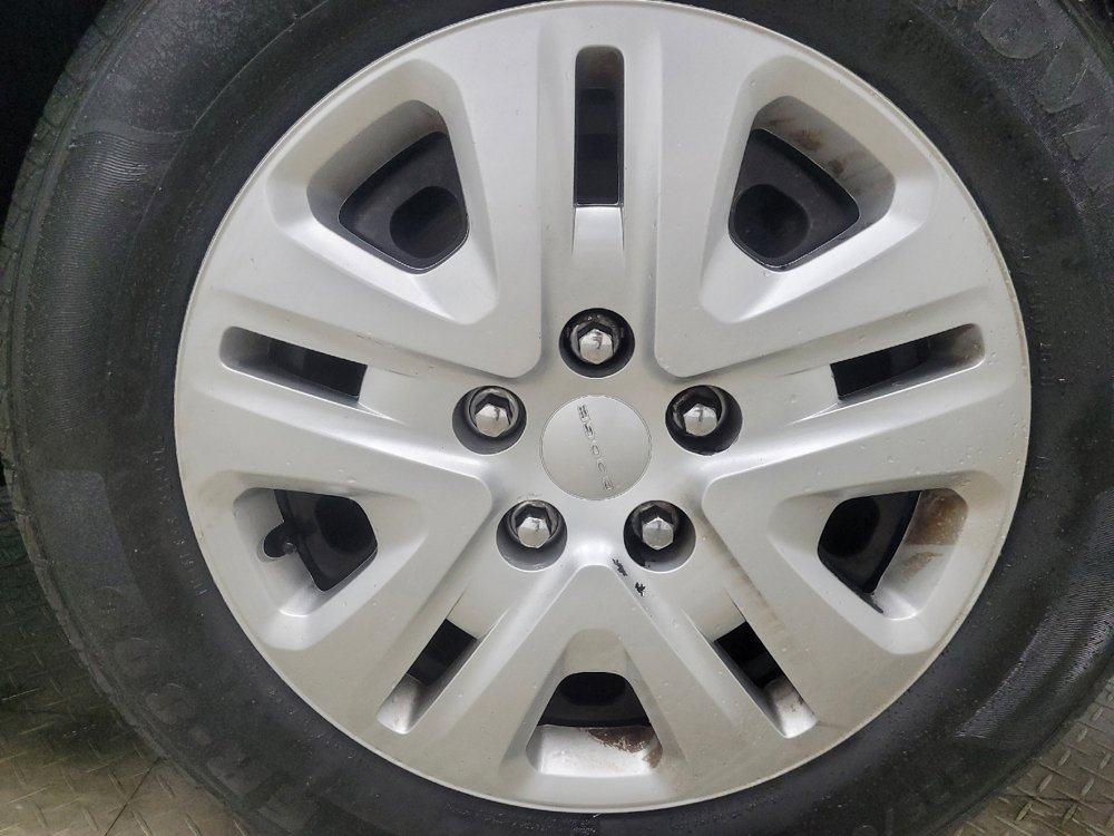 Used 2018 Dodge Grand Caravan SE w/ UConnect Hands-Free Group FWD image 31