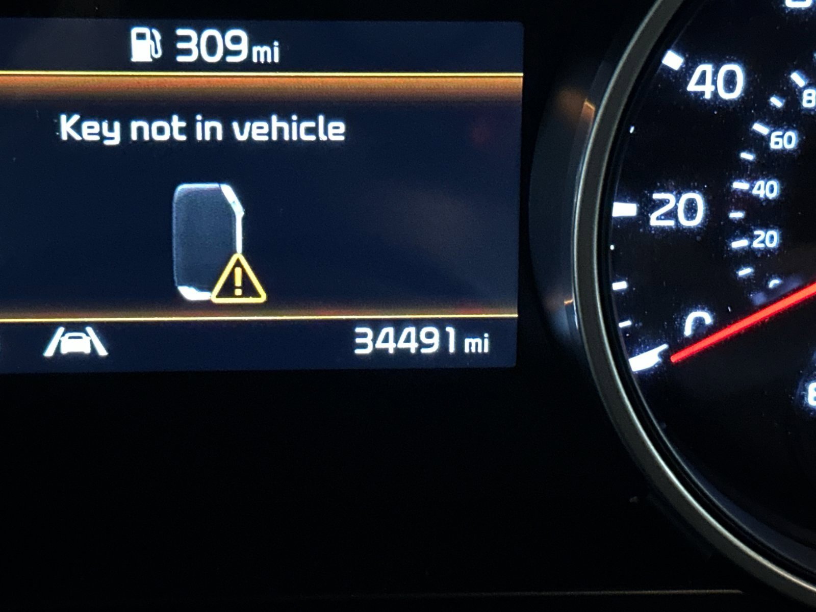 Certified 2024 Kia Carnival LX image 25