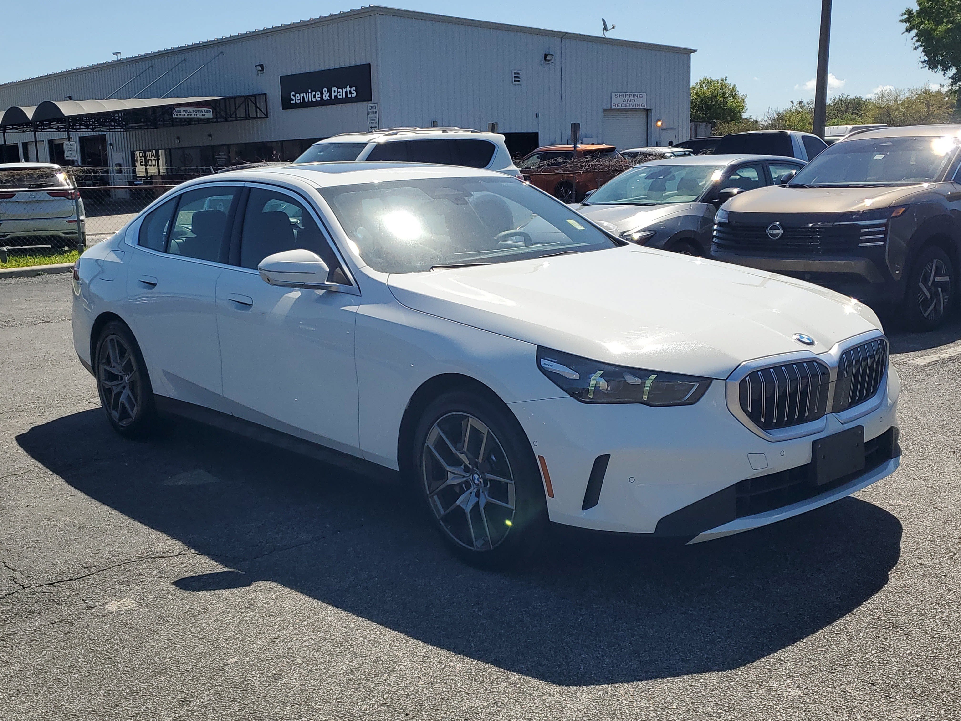 Used 2026 BMW 530i xDrive AWD/4WD image 3