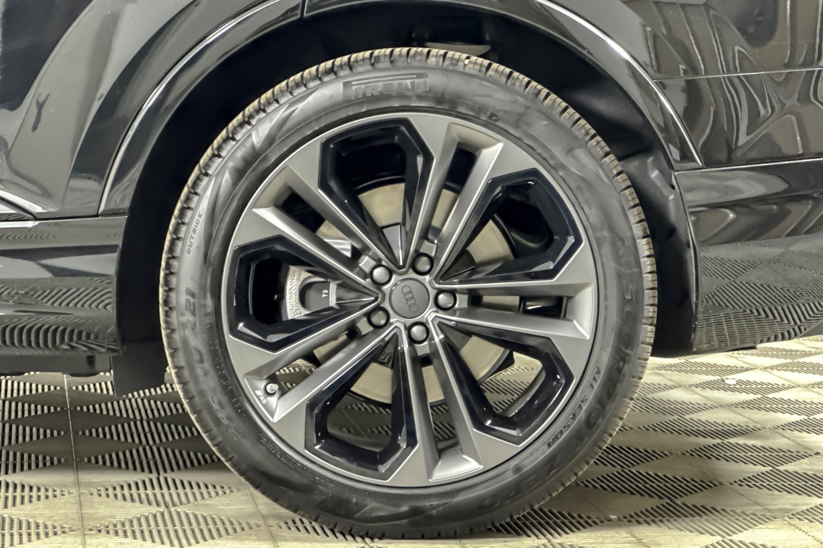 New 2026 Audi Q7 3.0T Premium Plus AWD/4WD image 24