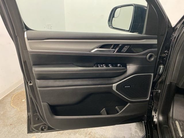 Used 2024 Jeep Wagoneer Series II image 21