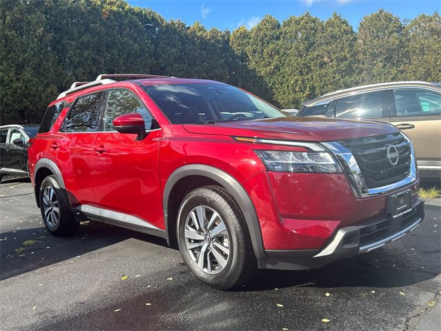 Certified 2024 Nissan Pathfinder SL