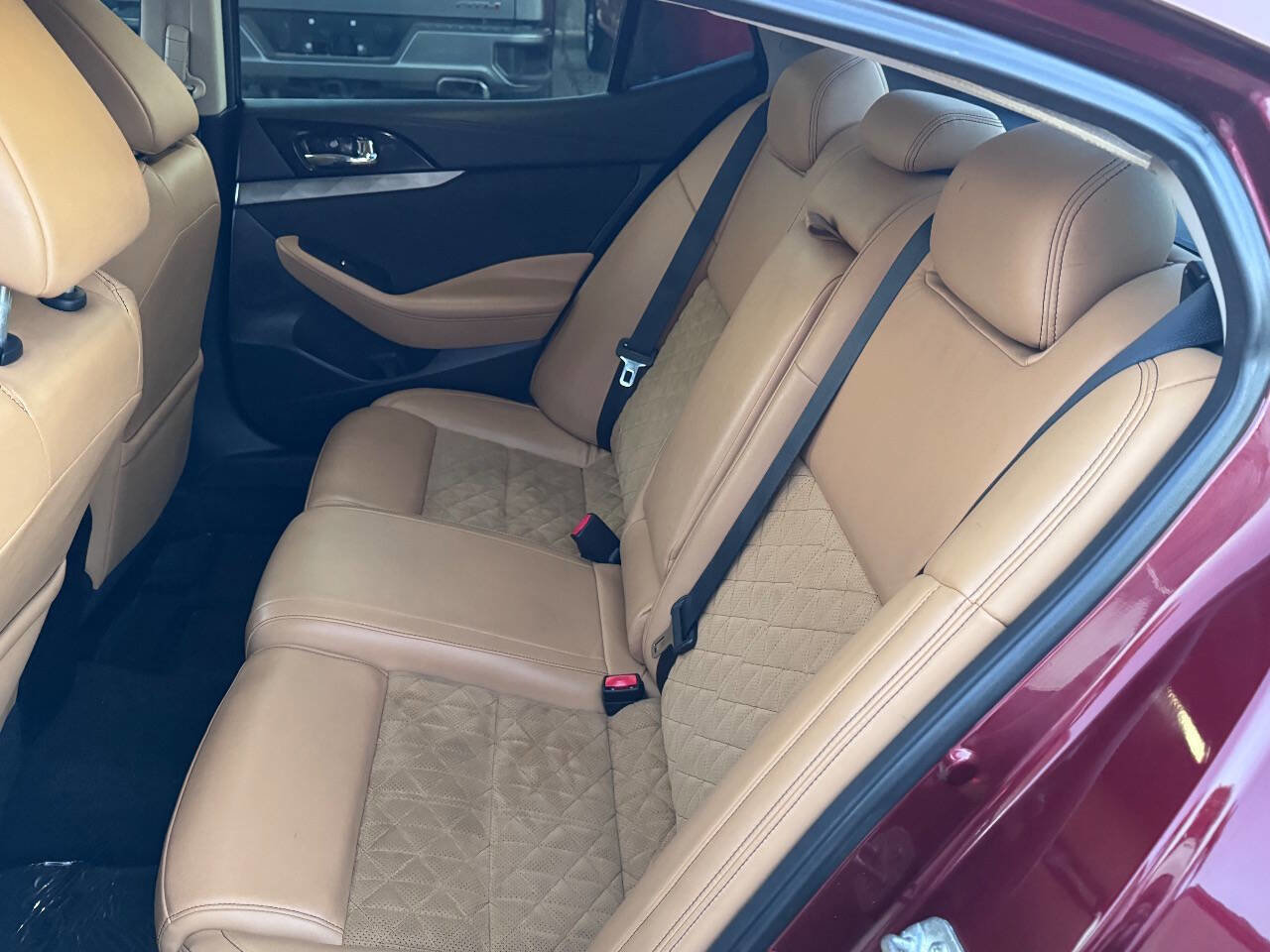 Used 2016 Nissan Maxima SR image 13