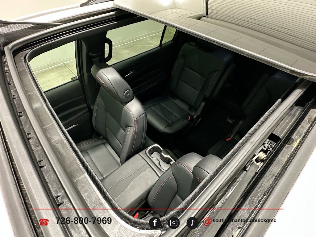 Used 2025 Chevrolet Traverse Z71 w/ Enhanced Driving Package AWD/4WD image 24
