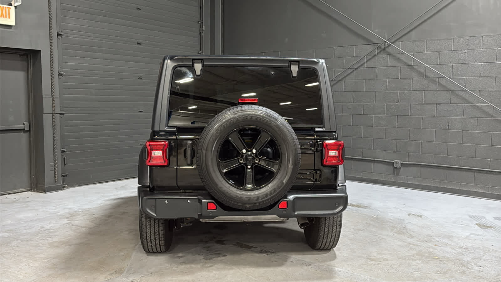 Used 2022 Jeep Wrangler Unlimited Sport AWD/4WD image 5