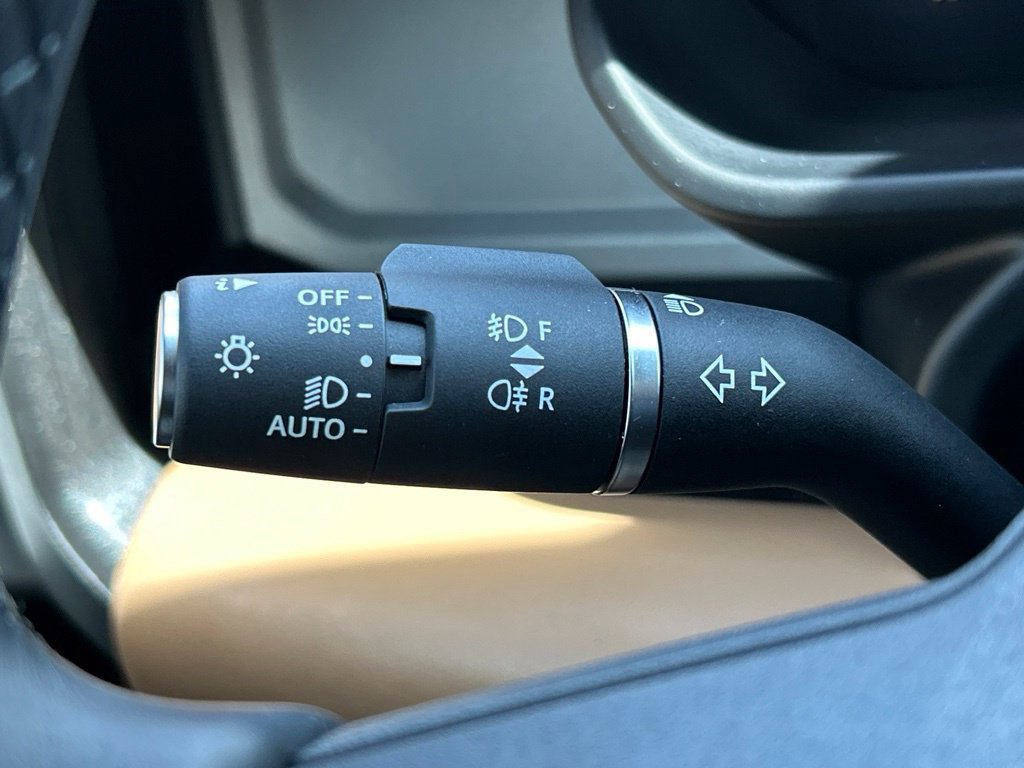 Used 2026 Land Rover Defender 130 X AWD/4WD image 28