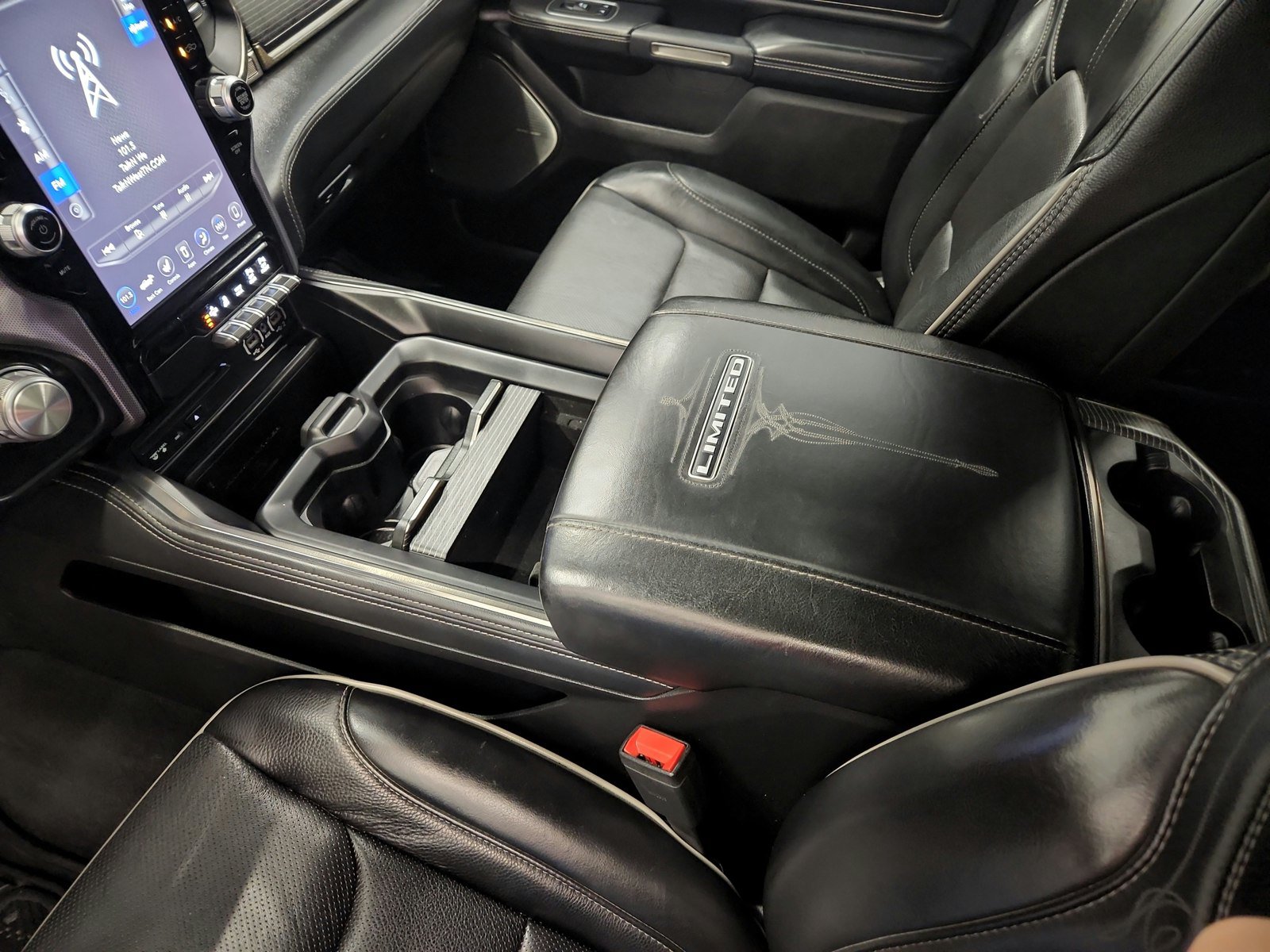 Used 2019 RAM 1500 Limited AWD/4WD image 37